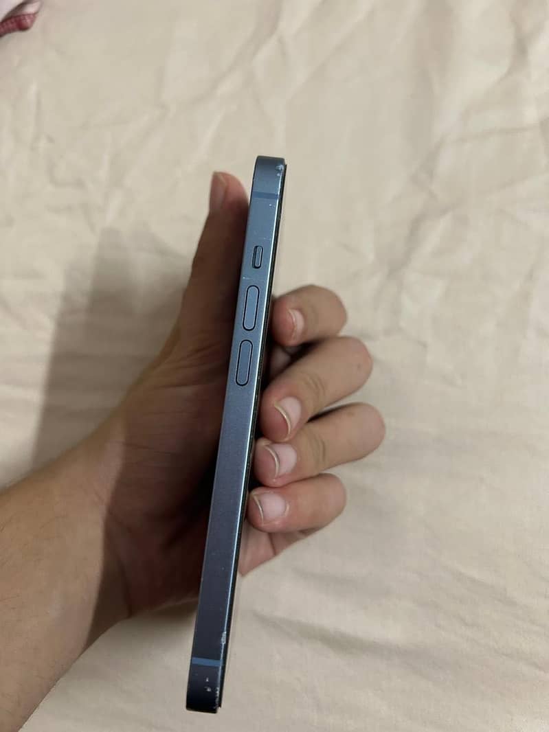 Apple iPhone 14 8