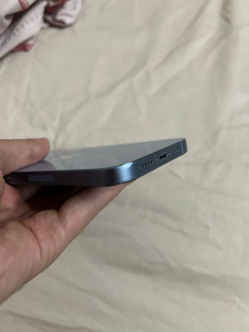 Apple iPhone 14 9
