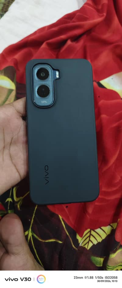 Vivo y500