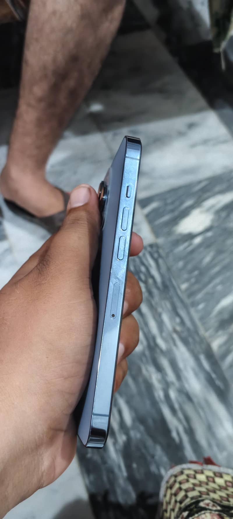 Apple iPhone 13 Pro 1