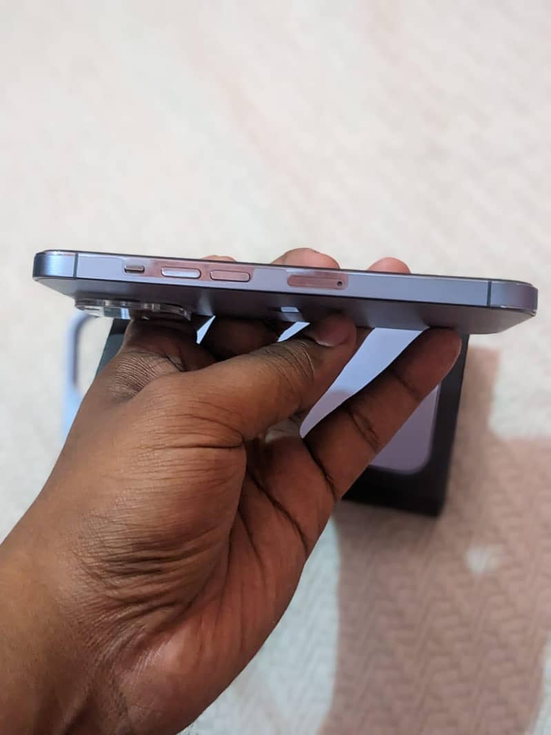 Apple iPhone 13 Pro 6