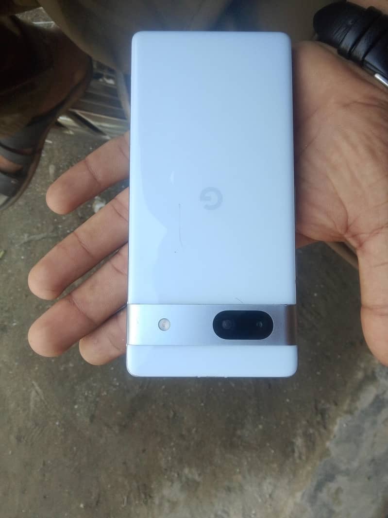 Google Pixel 7a 5