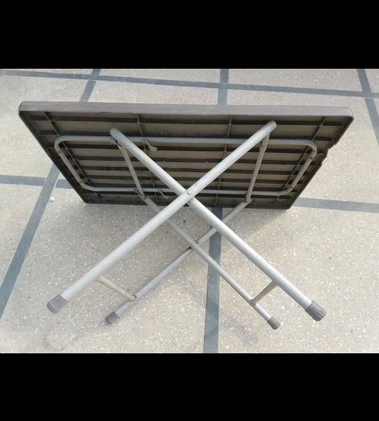 Plastic Chairs + Table 3