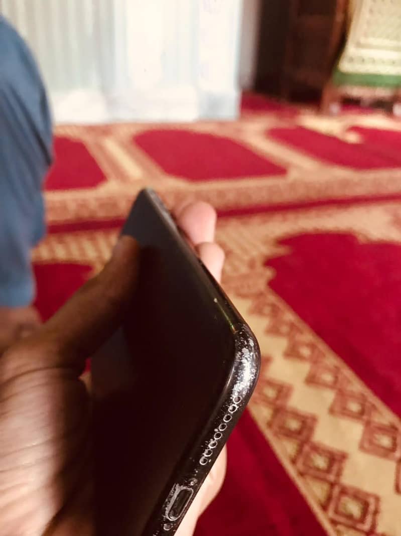 Apple iPhone 7 Plus 1