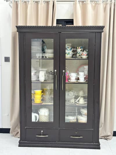 Show case for books or crockery