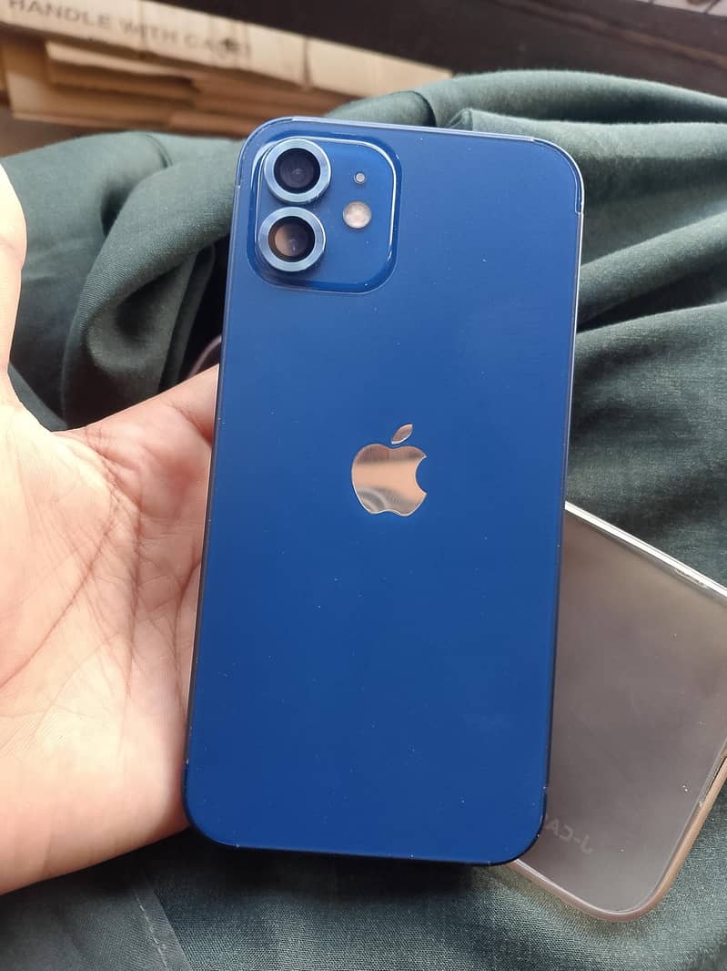Apple iPhone 12 3