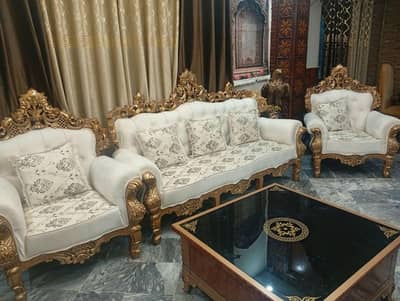 Chinoti Sofa Set.