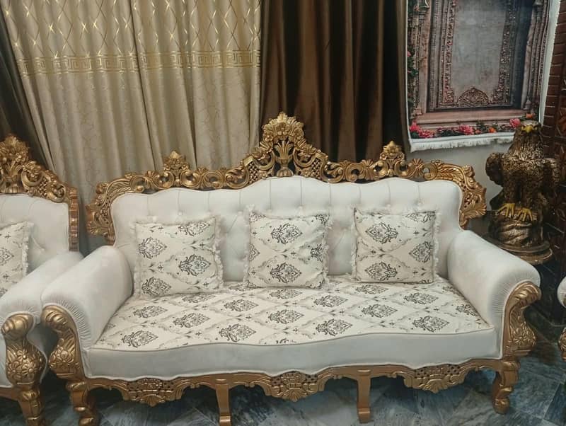Chinoti Sofa Set. 1