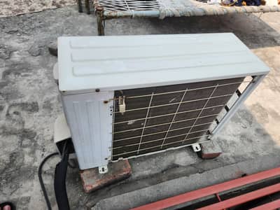 Gree 1 ton inverter@65000