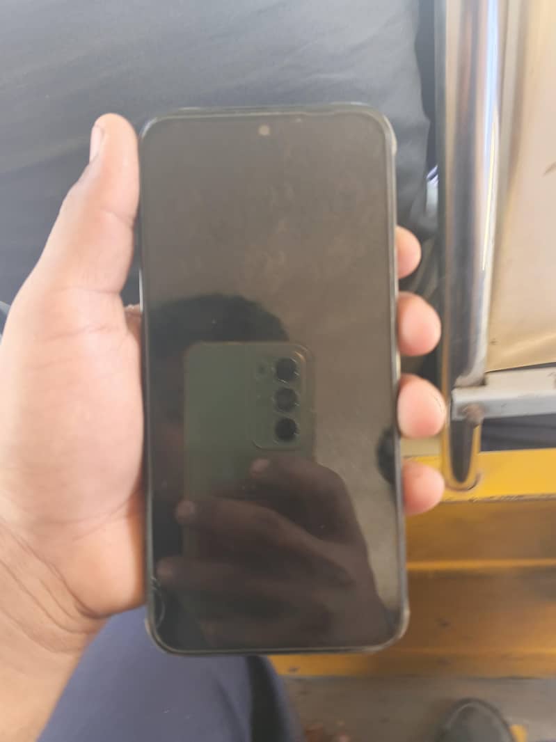 Realme c85 4