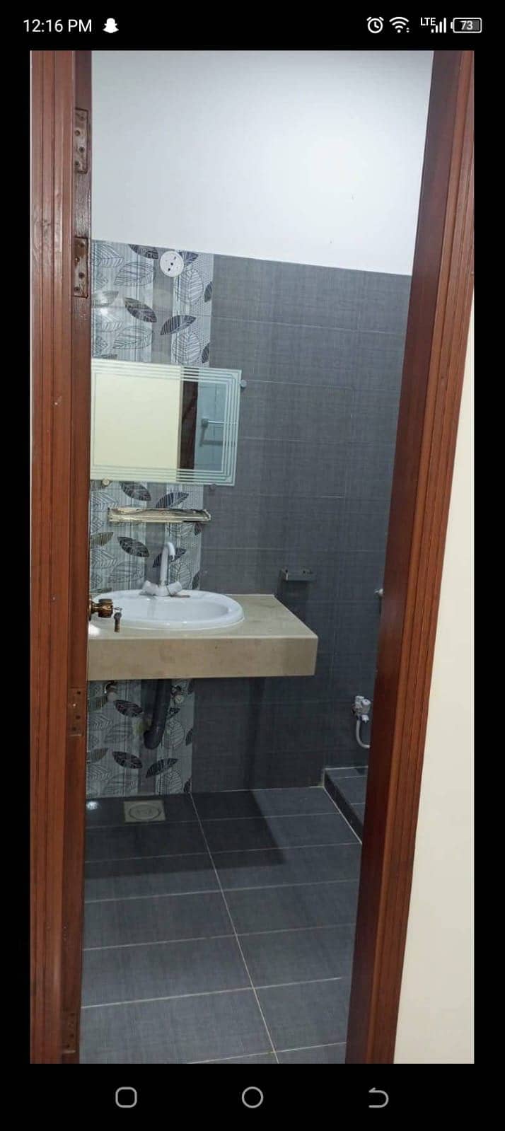 240 Ground Floor Corner 3