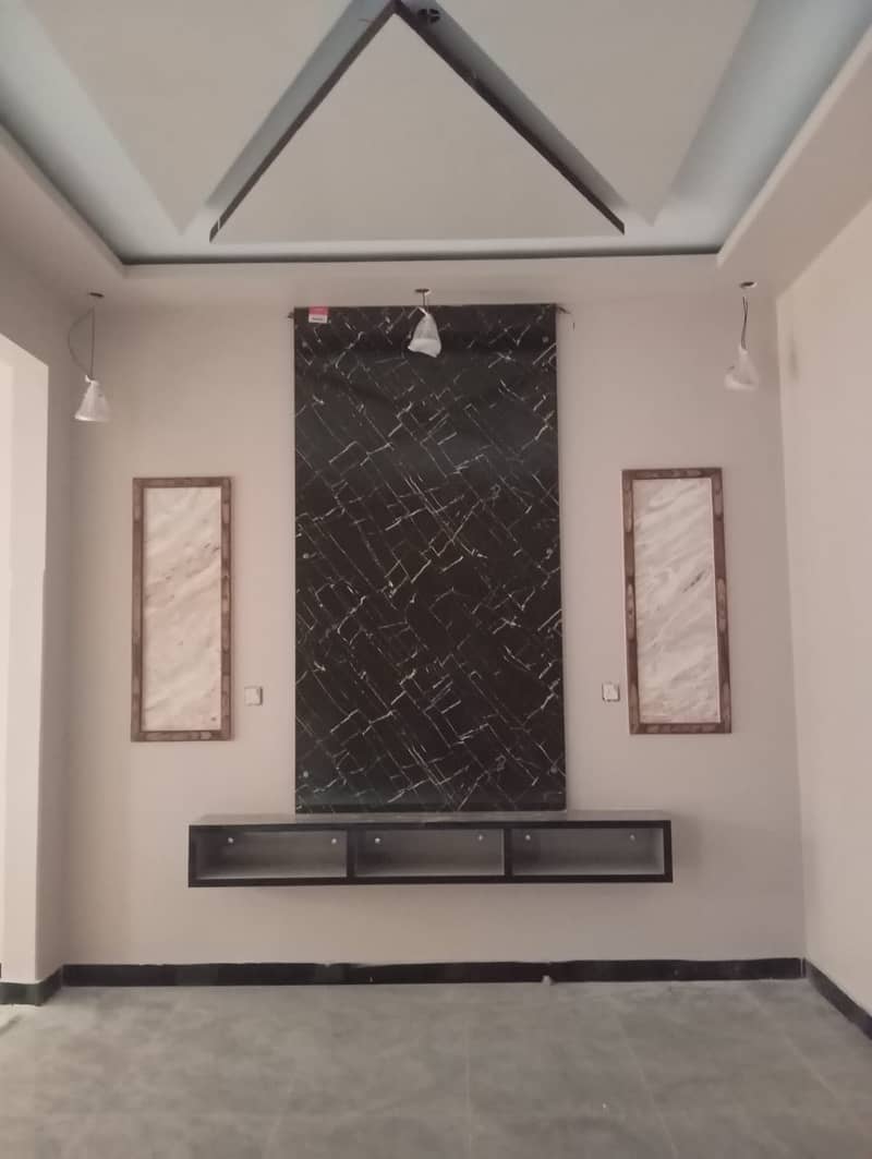 240 Ground Floor Corner 14