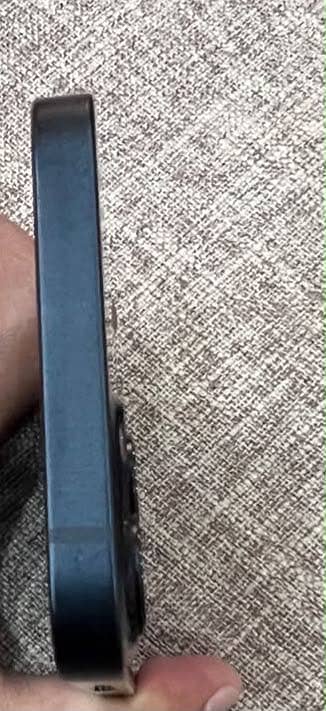 Apple iPhone 13 6
