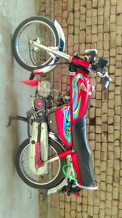 Honda CD70 neat and clean 24/25 model bike