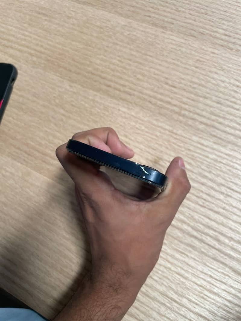 Apple iPhone 12 5