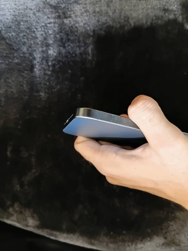 Apple iPhone 15 Pro 7