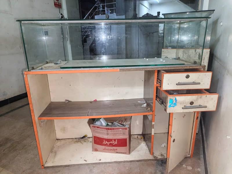 shop counter codition 10/7.5 5