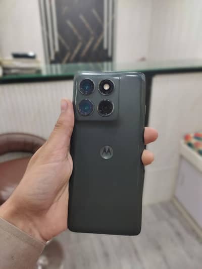 Motorola Edge 2025