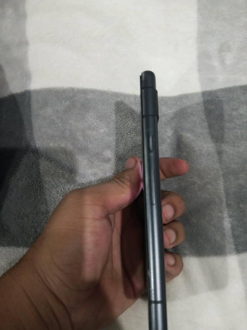 Google Pixel 7a 4