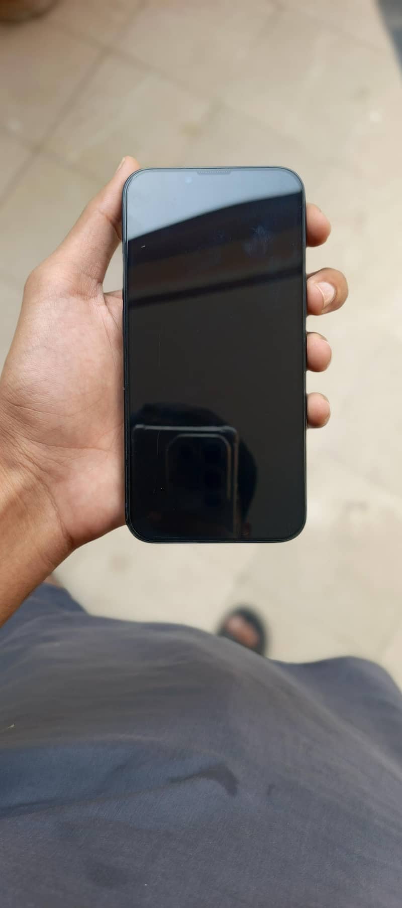 Apple iPhone 13 6
