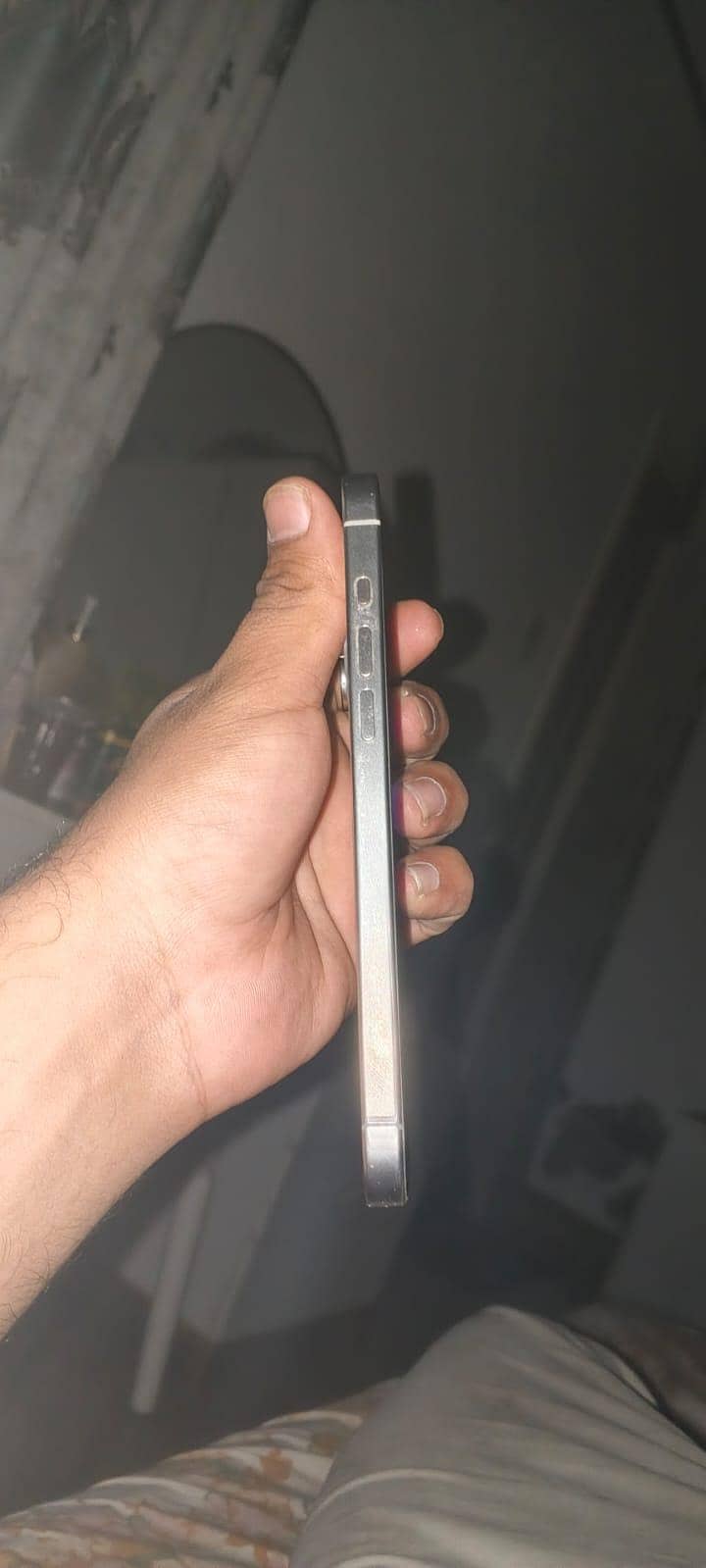 Apple iPhone 15 Pro Max 4