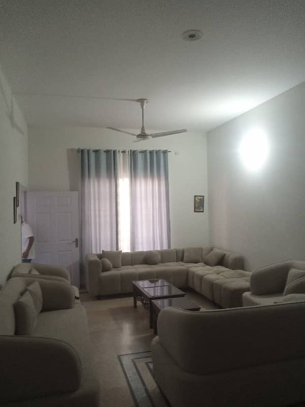 Upper Portion For Rent Gullraz 0
