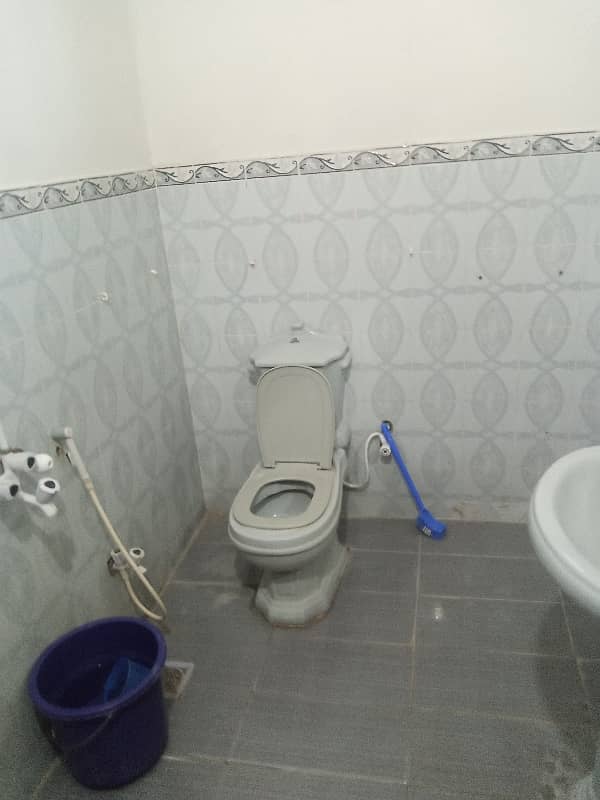 Upper Portion For Rent Gullraz 7