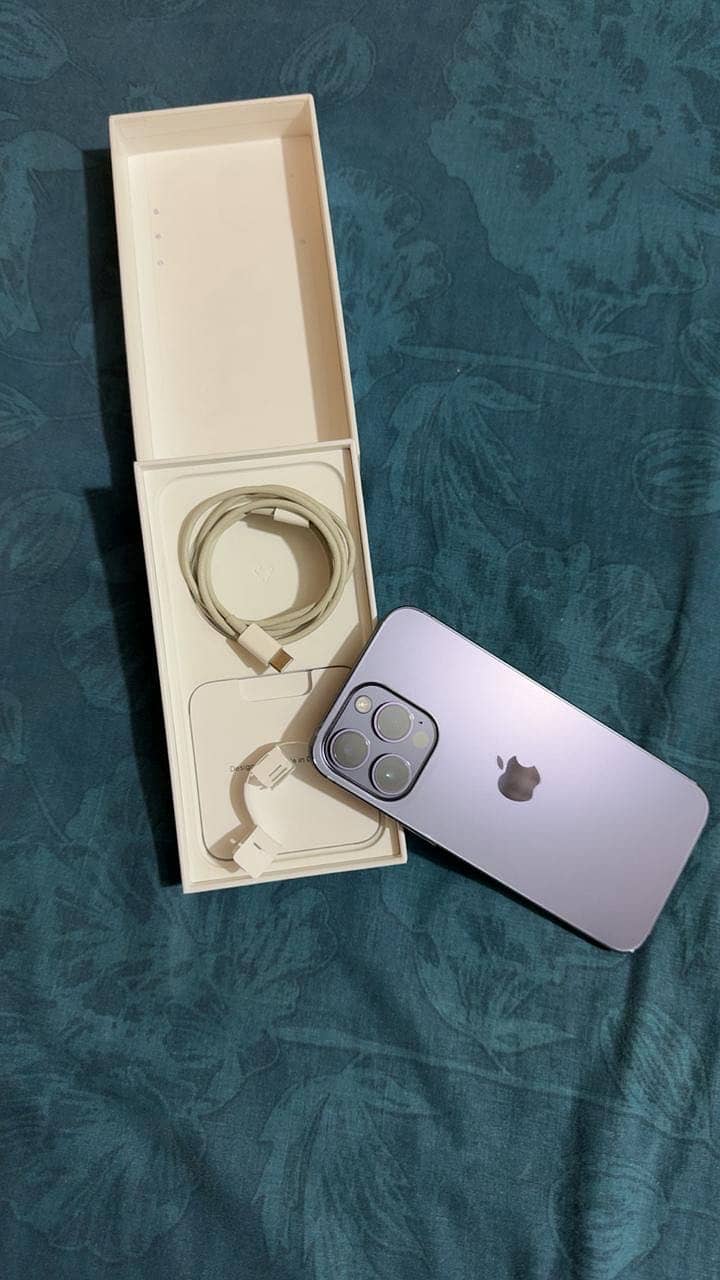 Apple iPhone 14 Pro Max 1