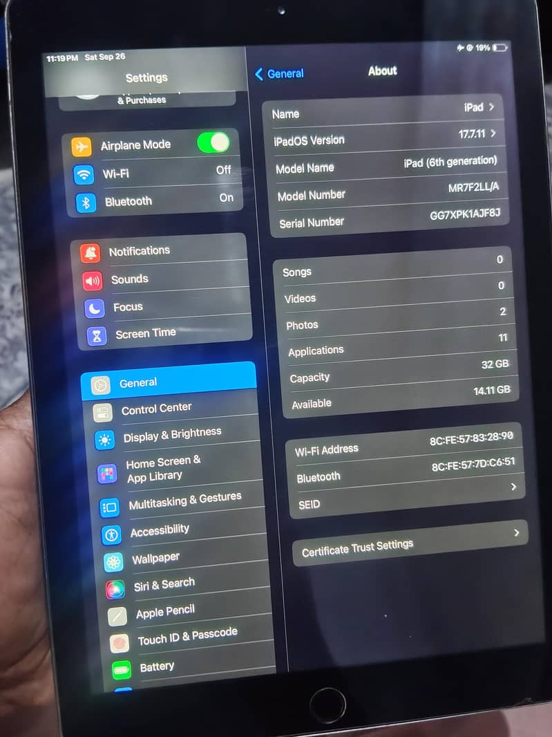 ipad 5th generation 32GB 1