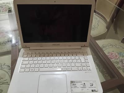 ASUS 14" Slim Laptop - Brand New Screen & Good Battery