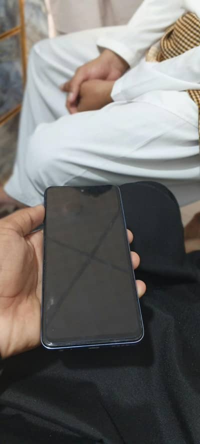 Infinix Hot 40i 128/4+4