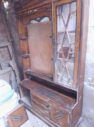 DRESSING TABLE/SINGAHR MAIZ