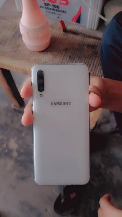 Samsung Mobile A50