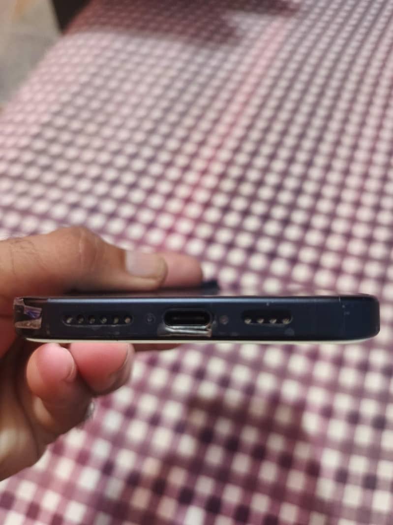 Apple iPhone 15 Pro Max 5