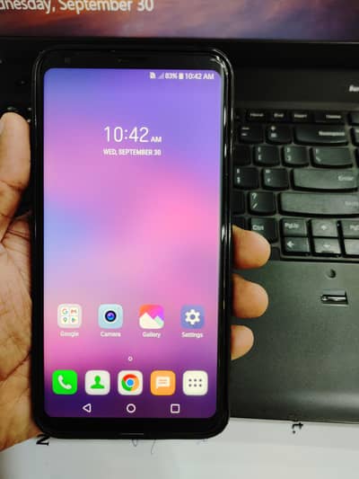 LG V30