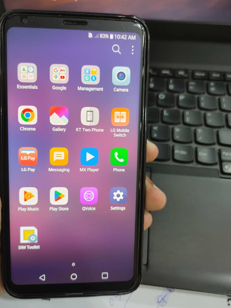 LG V30 1