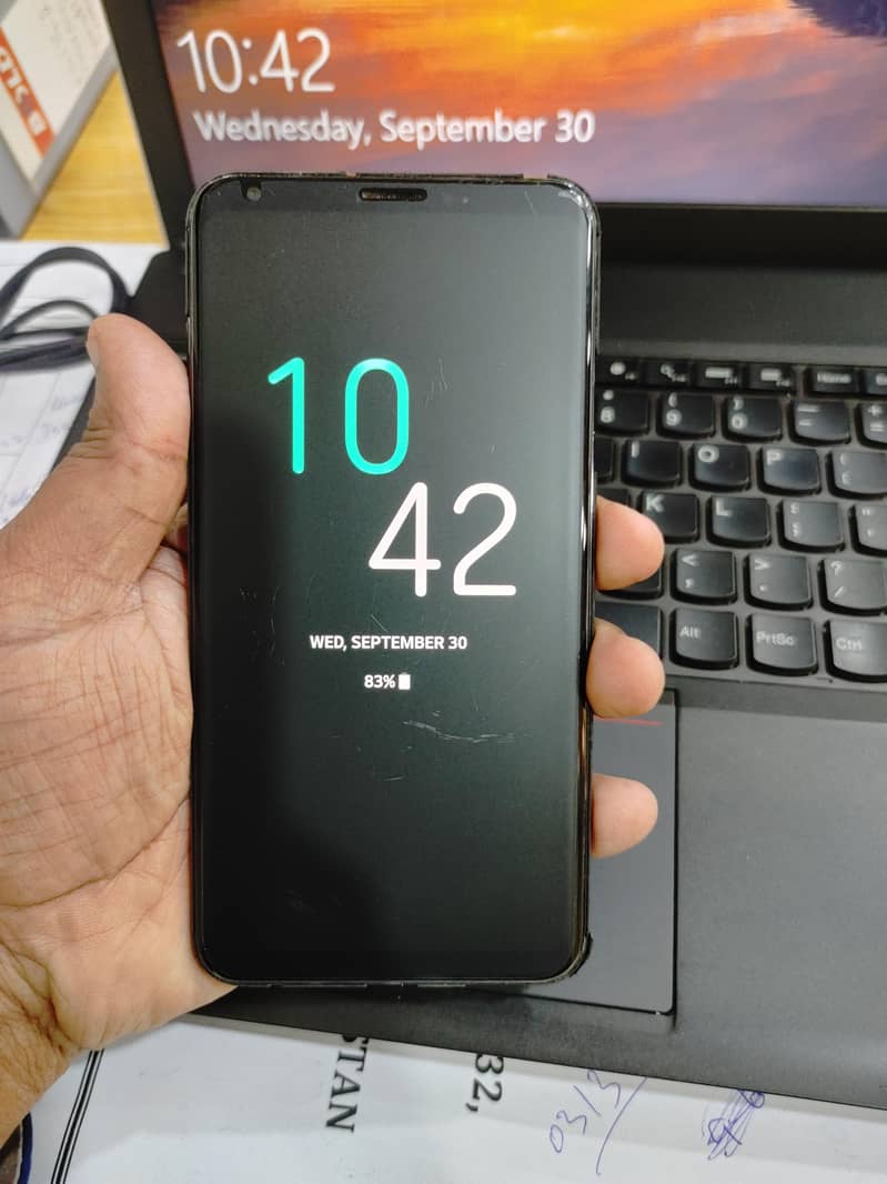 LG V30 5
