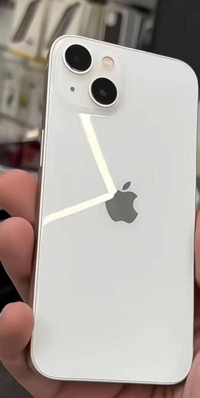 Apple iPhone 13