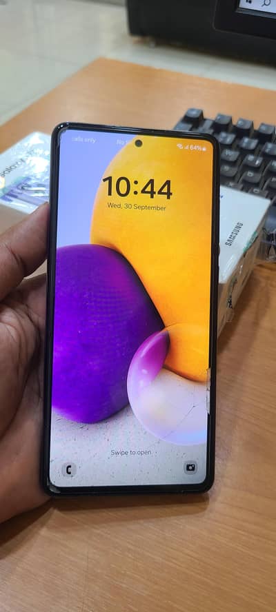 Samsung Mobile A72 8/128 with box
