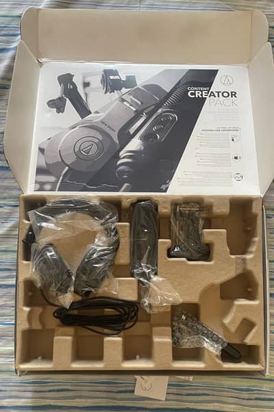 Audio-Technica Content Creator Pack – ATR2500x USB + ATH-M20x – New