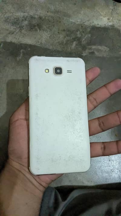 Samsung Mobile J7
