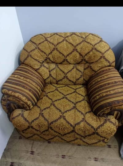 7 seater Sofa Set