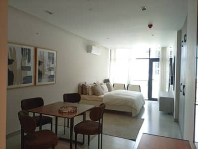 730 sq. ft J7 EMPORIUM APARTMENT FOR SALE