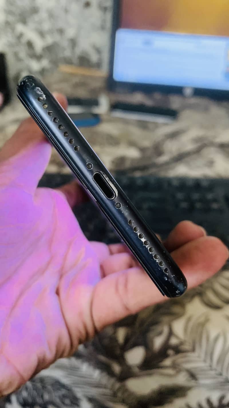 Apple iPhone 7 Plus 3