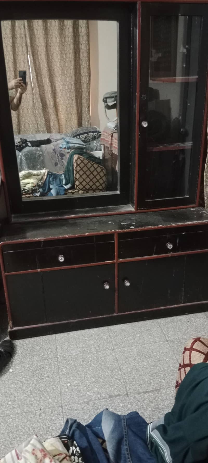 Dressing Table 0