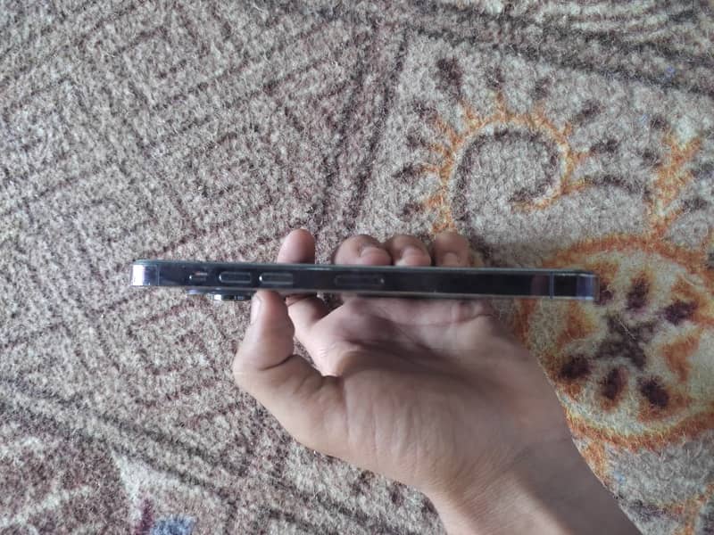 Apple iPhone 14 Pro Max 2