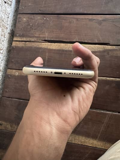 Apple iPhone XR