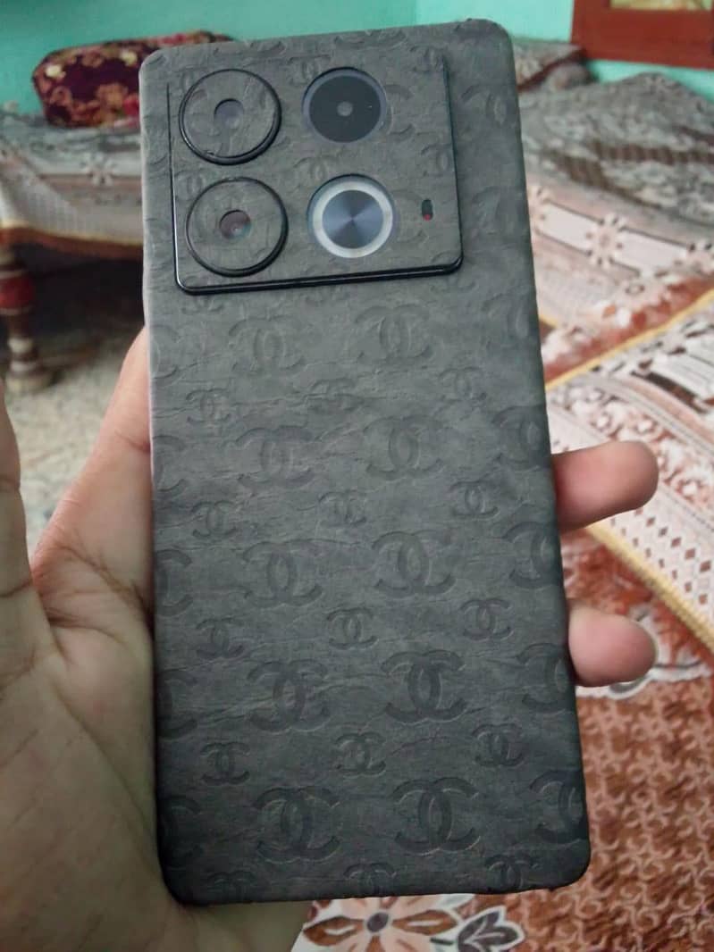 Infinix Note 40 0
