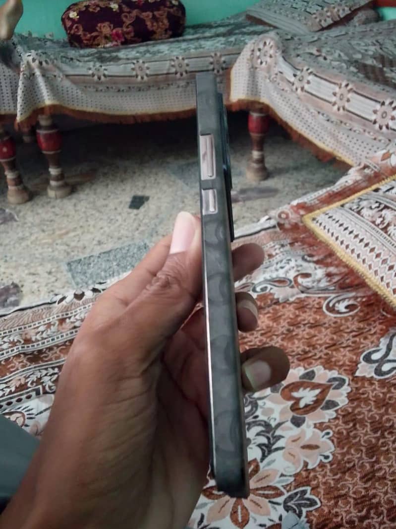 Infinix Note 40 4