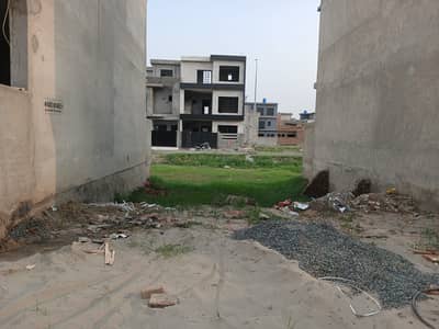5 Marla Plot For Sale In Overseas Block, Park View City, Lahore